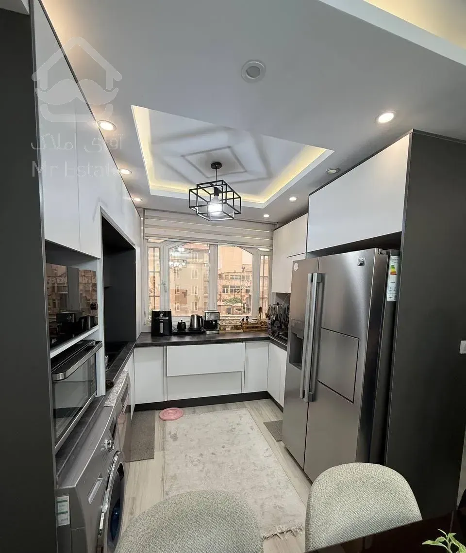 ۵۴ متری بازسازی شده پارکینگ دار