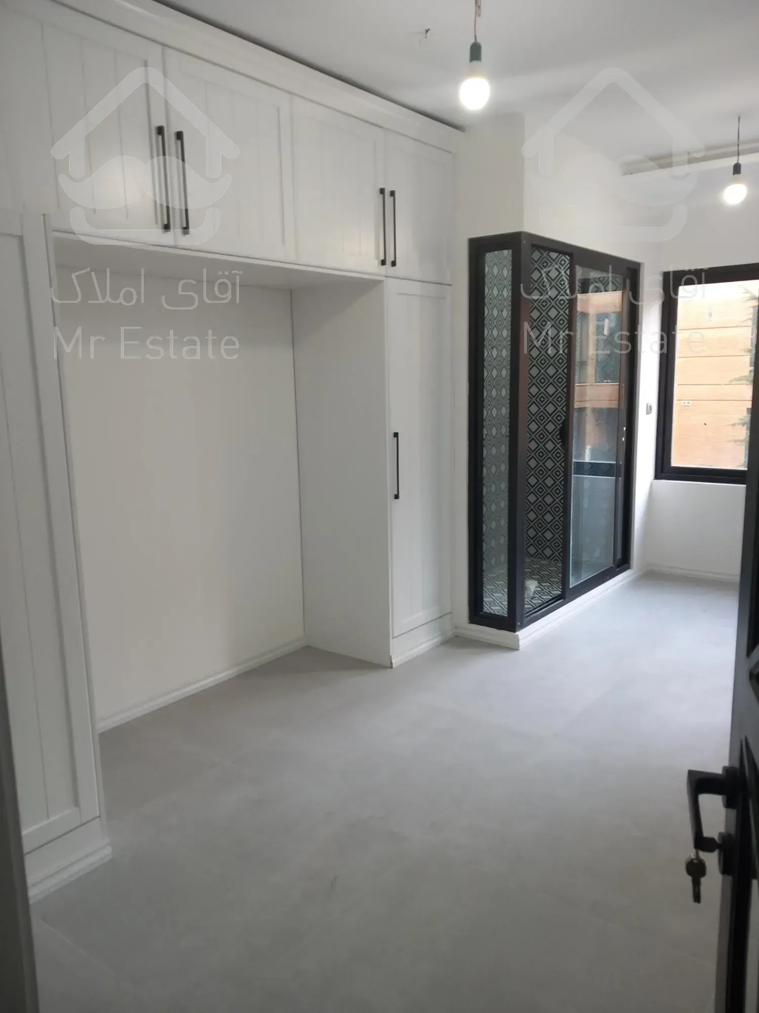 ۹۳ متر برج مسکونی، کامرانیه شمالی