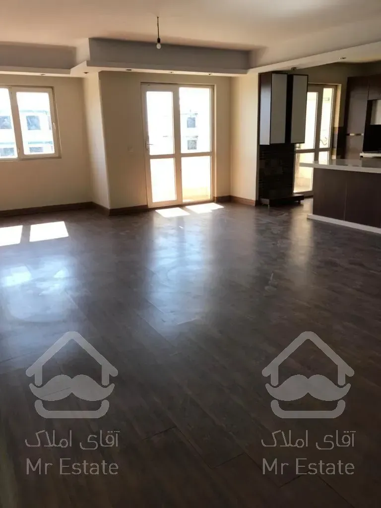 فروش آپارتمان ۱۴۵ متری در برج ۱۲ فروردین