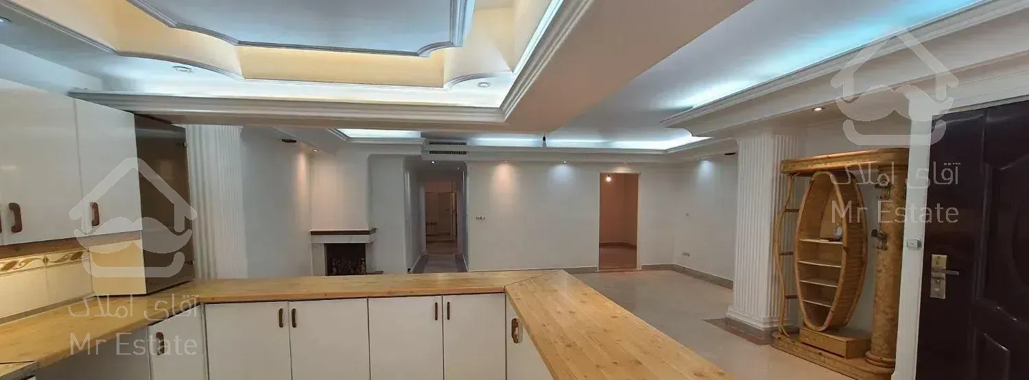 فرمانیه اندرزگو سه ۳ خوابه ۱۲۰ متری فروشی