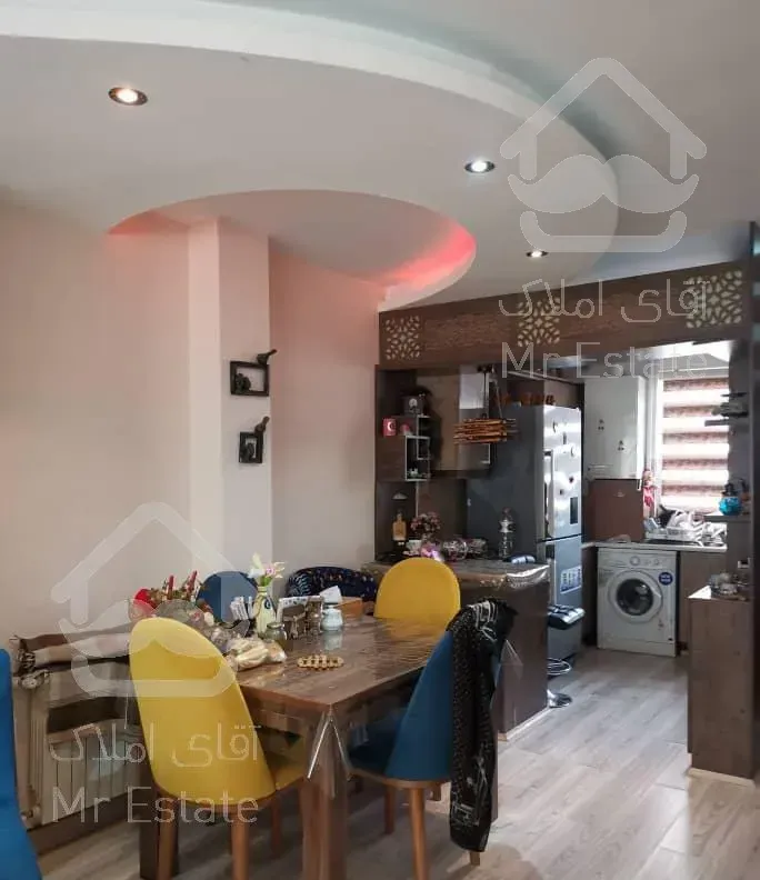 اپارتمان ۱۱۰ متر  معلم