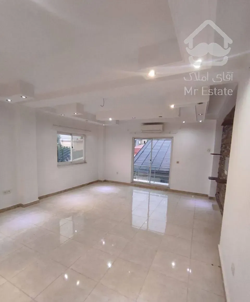 آپارتمان ۱۳۰متر ط۱ تک واحدی واقع چالوس خ ۱۷شهریور