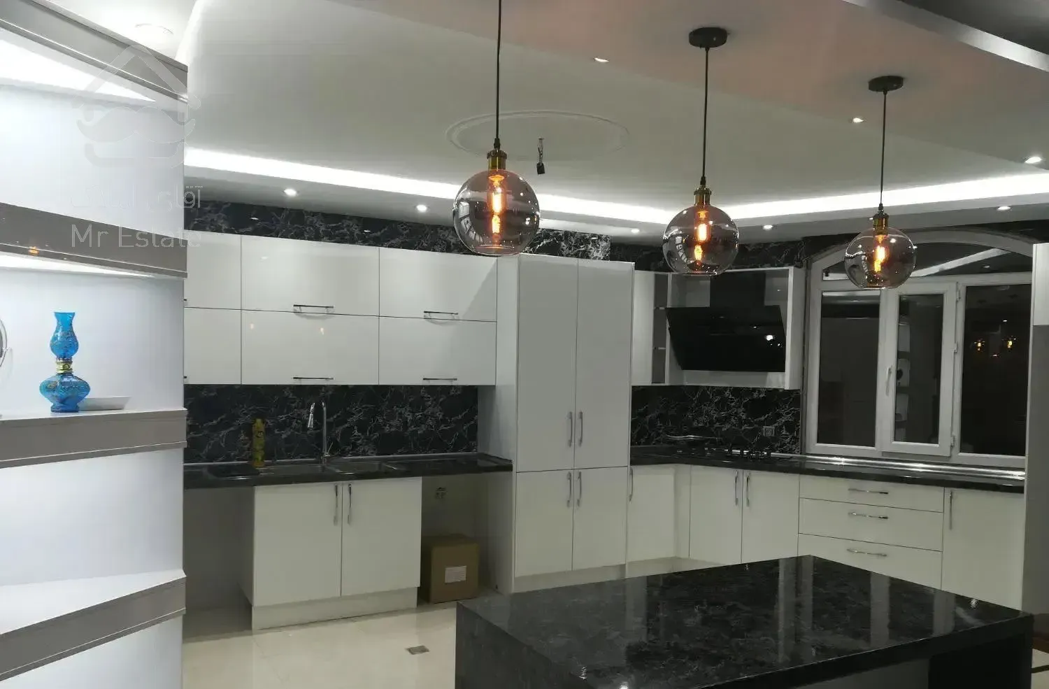 صادقیه ۱۵۰متر ۳ خواب تک واحدی بازسازی شده