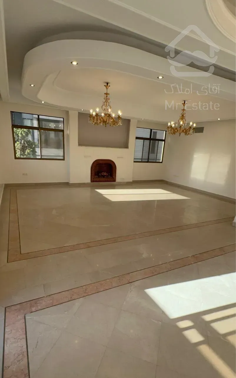 ۲۰۵متر خوش نقشه/تاپ لوکیشن اعیانی فرمانیه(آقایی)