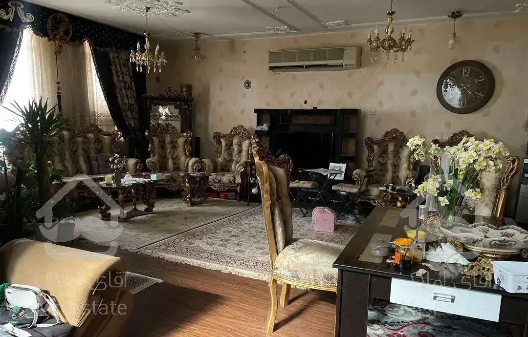 خانه ویلایی ۲۴۰ متری سه خواب