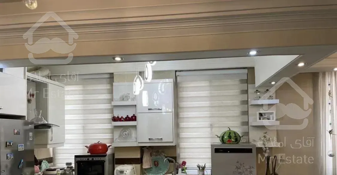 ( ۸۰ متر دو‌خواب ) ( لویزان ) خارج از بافت