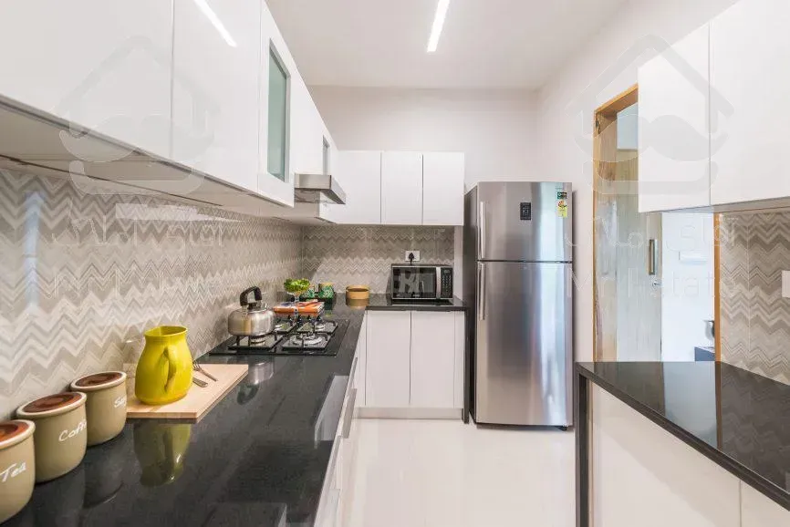 نیاوران١٦٠متر٣خ{طبقات بالا+تراس+مشاعات +روف}