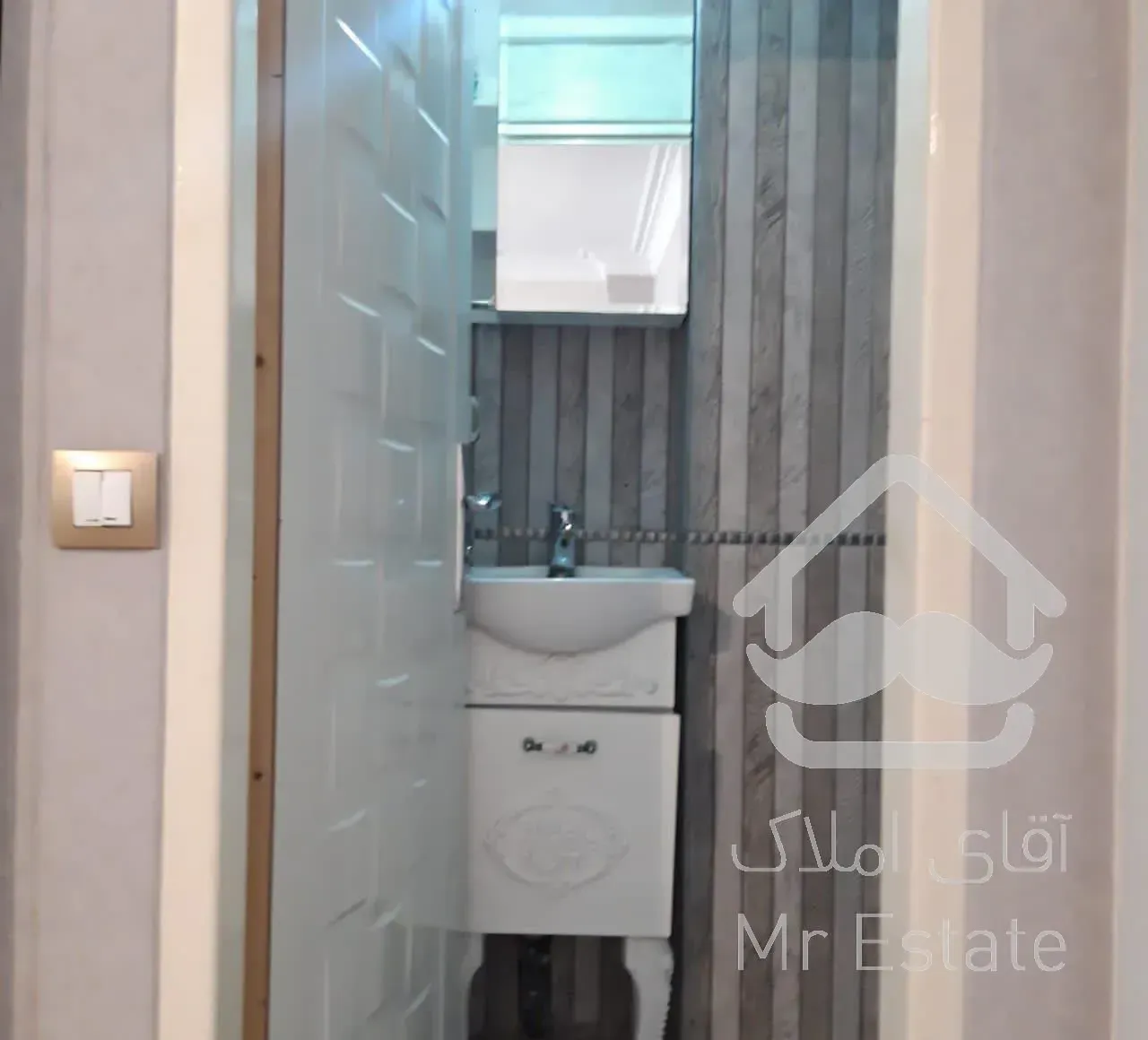 آپارتمان۴۰متری. طبقه ۲