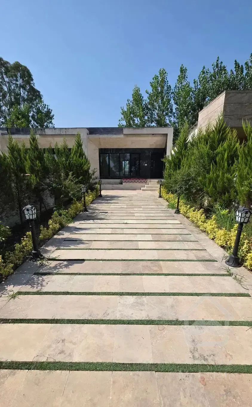 ویلای جنگلی نقلی/به قیمت اقتصادی و سند تک برگ