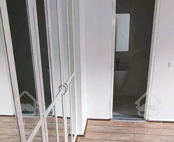 فرشته 213 متر خوش نقش و نورگیر