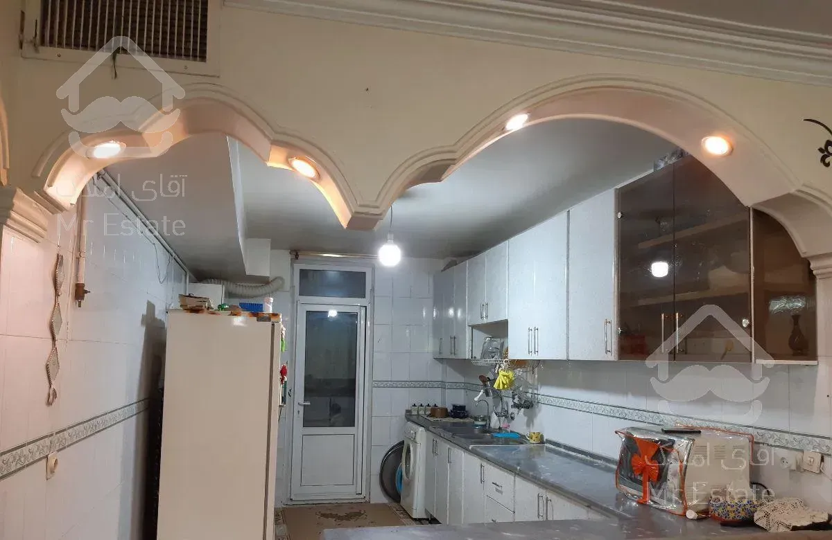 آپارتمان ۸۶ متری طبقه اول شهید باقری