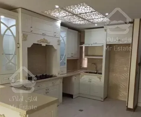 ۸۱متر آپارتمان خیابان معین