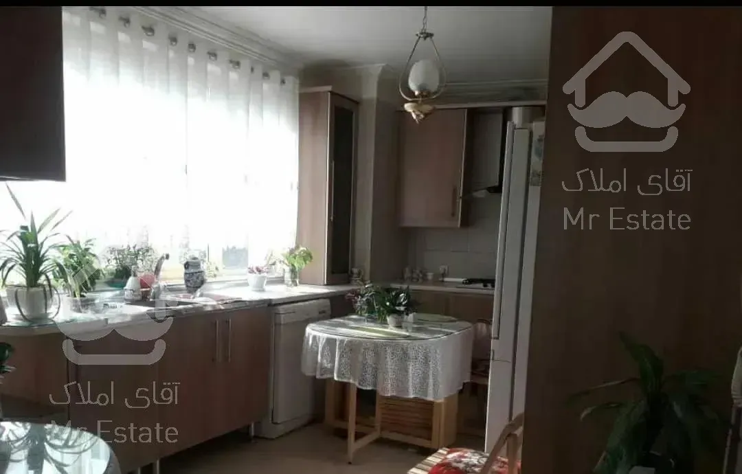 ۱۲۶ متری خوش نقشه و پر نور ..