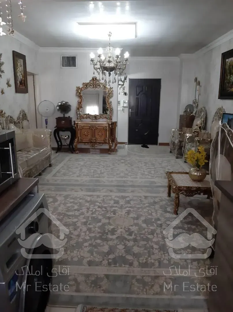 اپارتمان فوری با پارکینگ ۱۳۵۰زیر قیمت متری ۲۰۵۰۰پارکینگ ۱۰۰