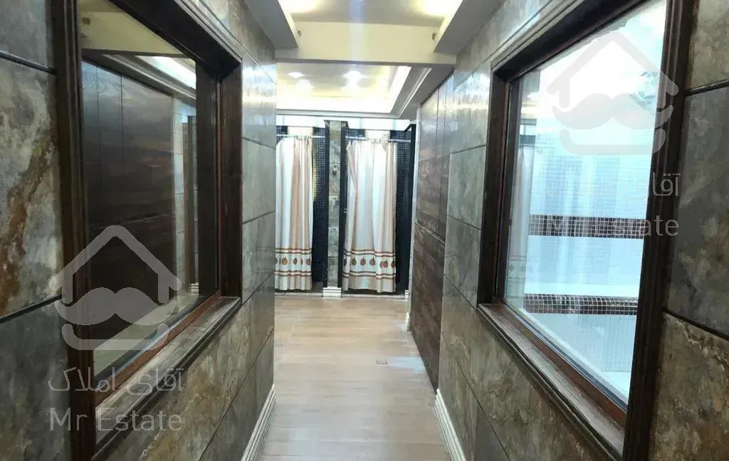 ۲۱۰متر،نوساز،۲تا پارکینگ،روبه افتاب