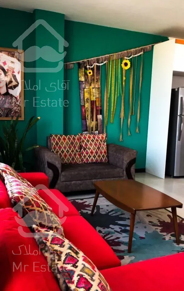 پنت هاوس طبقه ۱۲دارای تراس بزرگ به همراه جکوزی