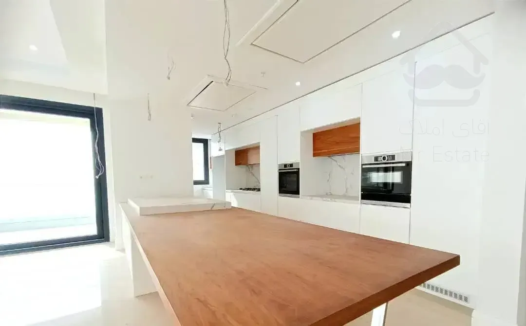 نیاوران ۳۵۰ متر ۴ خواب فول مشاعات هتلینگ