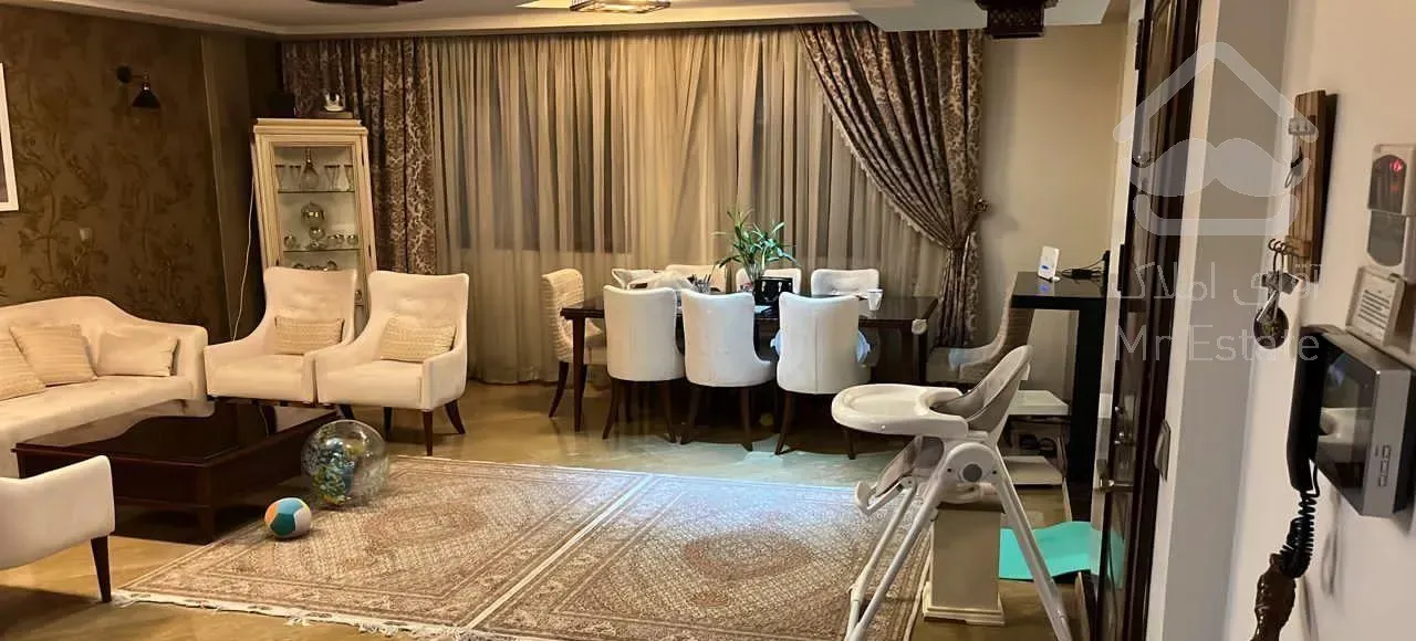 شهرک غرب خوارزم ۱۳۵متر ۳خواب،بااستخر فعال