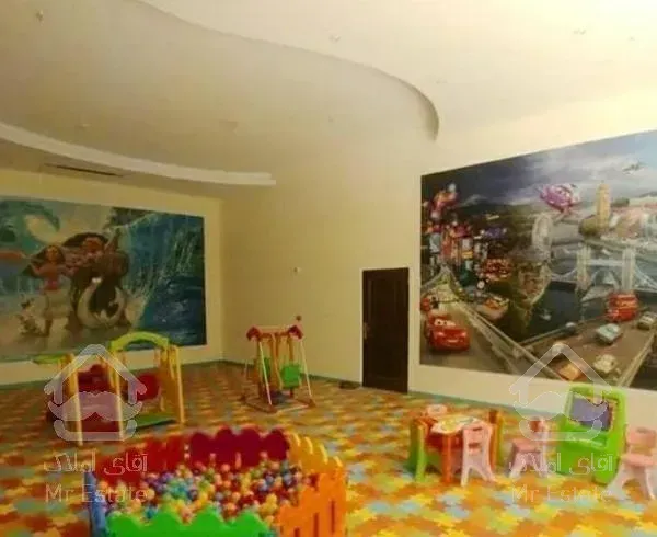 دفترفروش برج مجلل گل نرگس/۶۰متر،سالن پرده خور