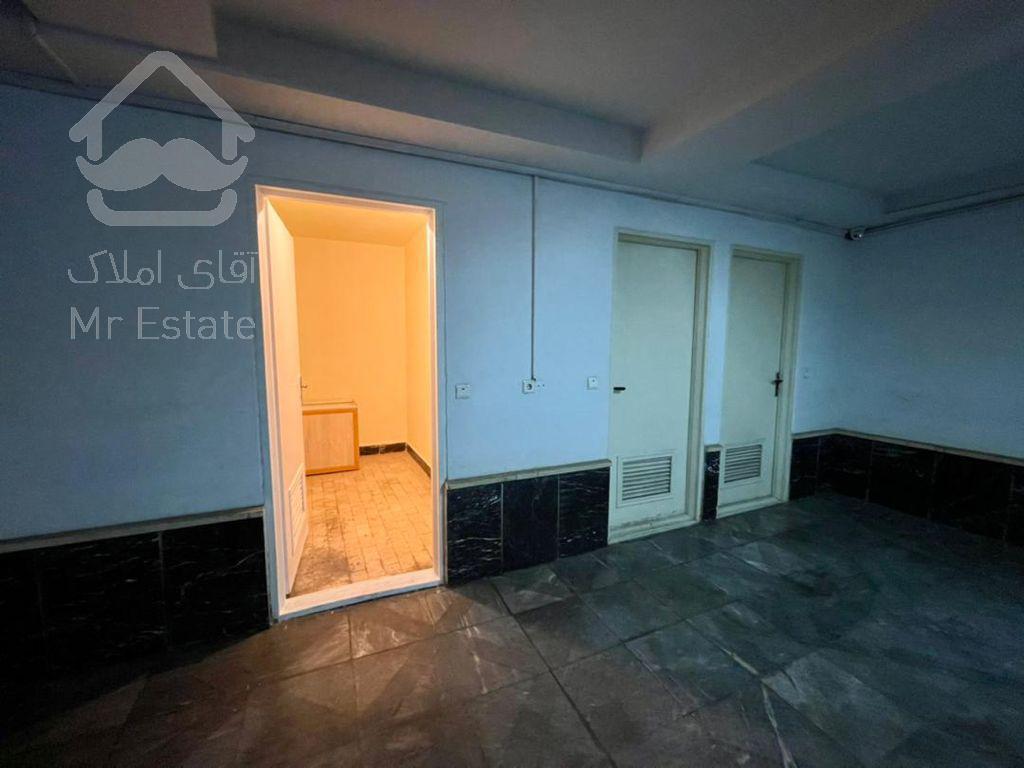 اجاره و رهن آپارتمان محمودیه 135  متر شیک