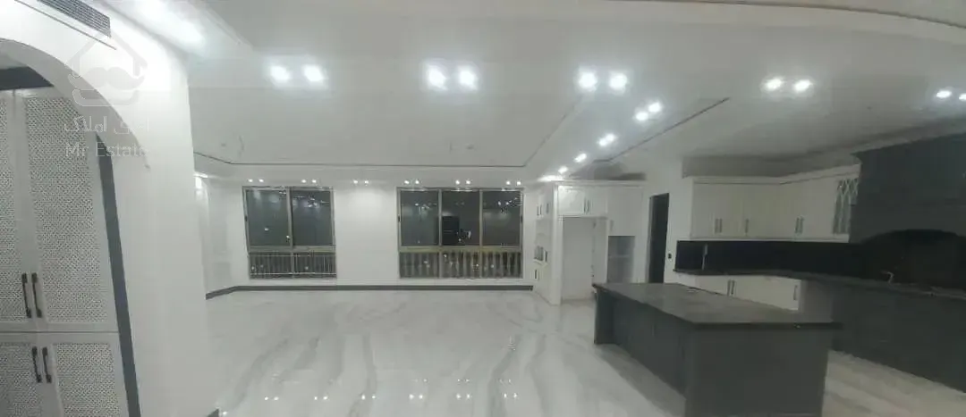 110متر آپارتمان اقبال