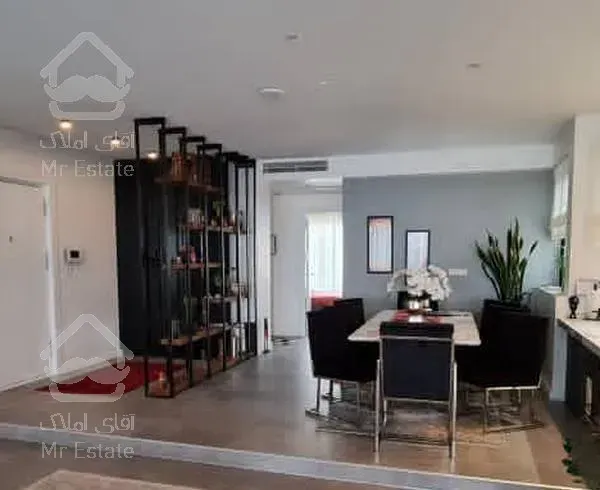 ۱۸۰متر پنت هاوس با تراس وسیع و چشم انداز همیشگی