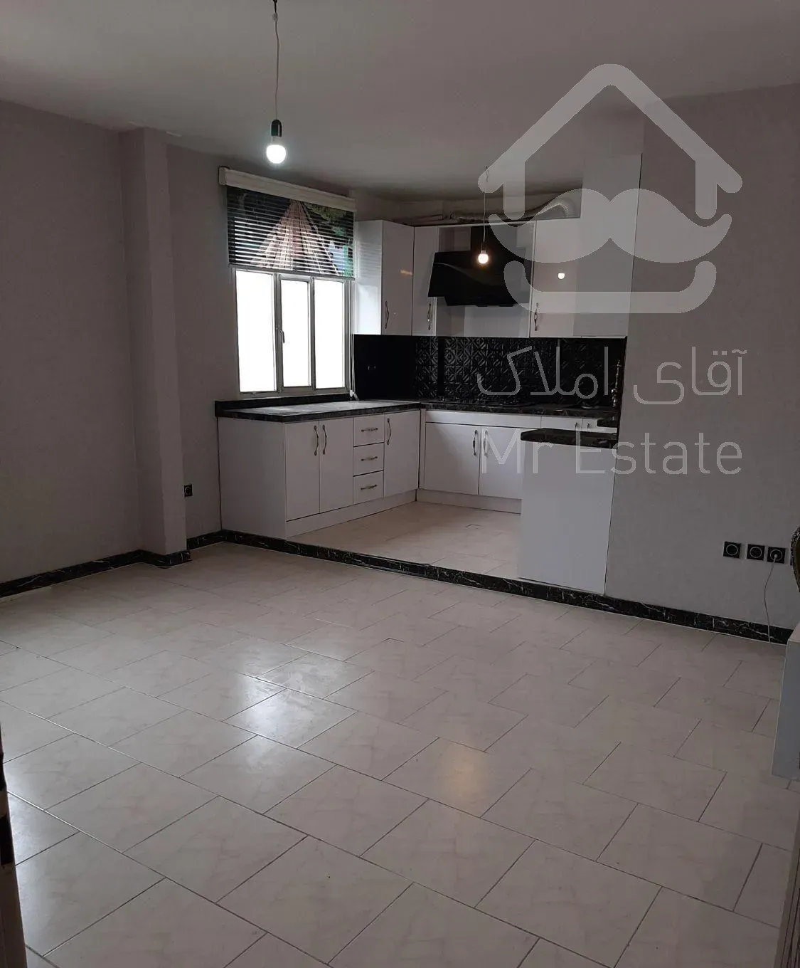 آپارتمان ۴۶ متر/ طبقه سوم واقعی/ پارک موتور