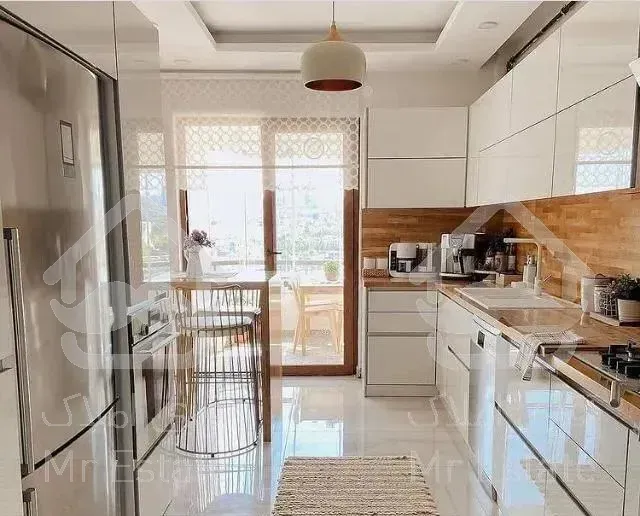 آپارتمان 185 متری 3خواب فول امکانات