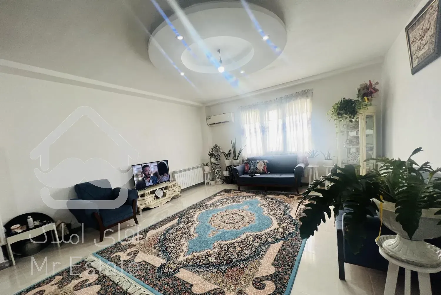 آپارتمان96متری نوساز با آسانسور/خیابان شهدا