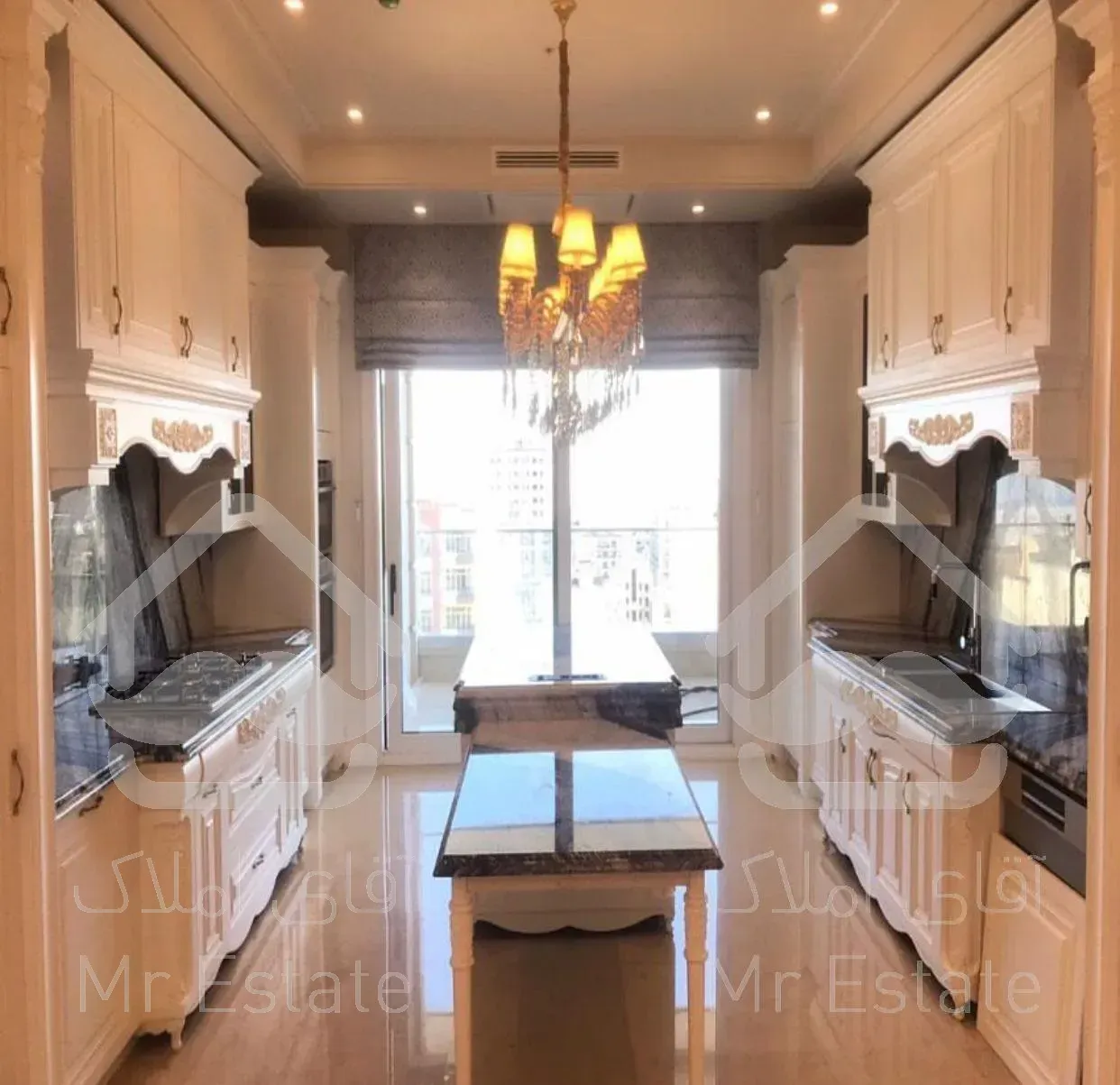 خرید آپارتمان 240 متری فرمانیه سنبل