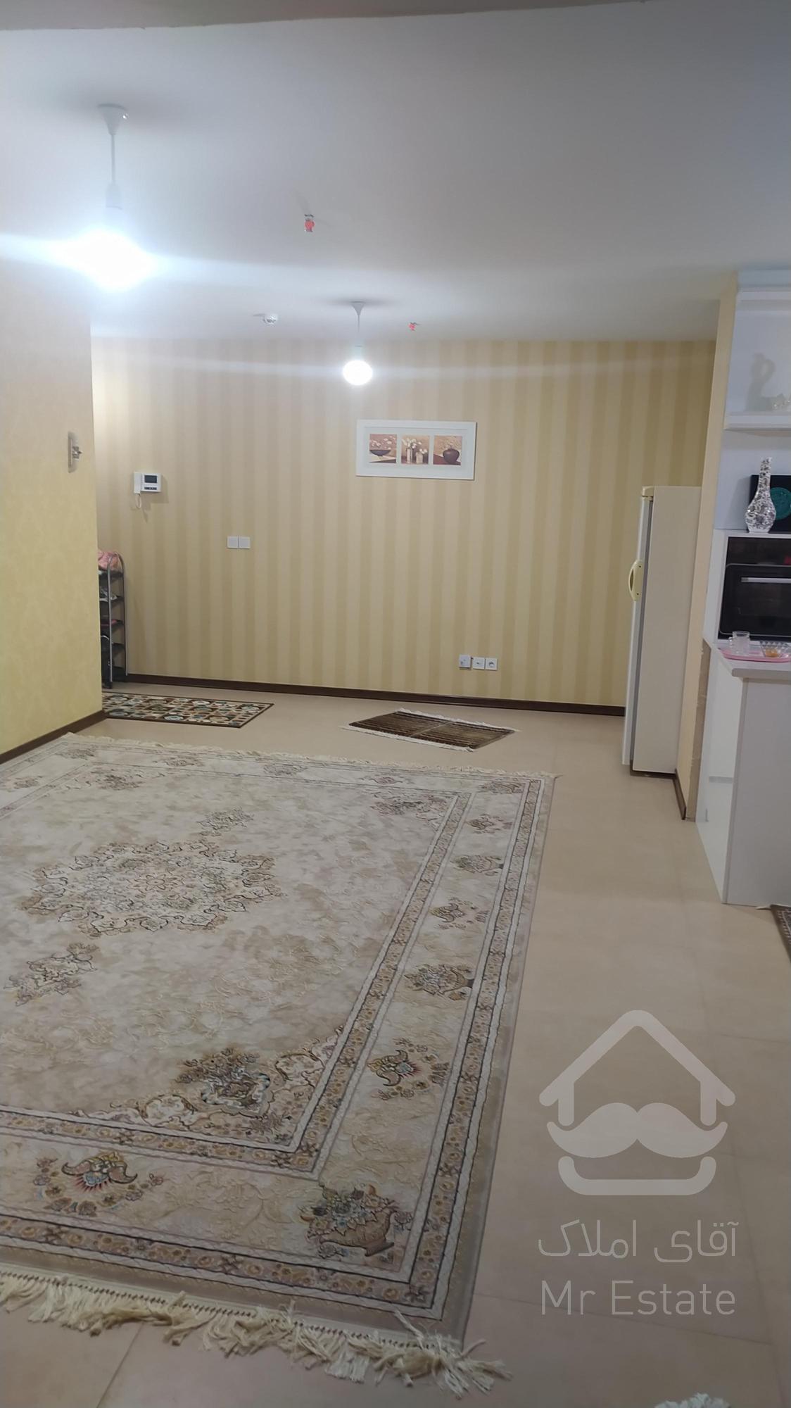 آپارتمان ۷۸ متری دو خواب شهرک چیتگر خوش نقشه