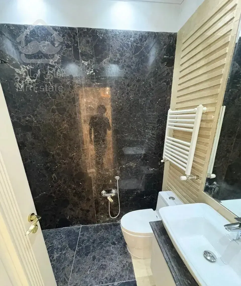 فرشته نوساز، ۱۶۰متر، ۳ خواب، استخر/ روف گاردن