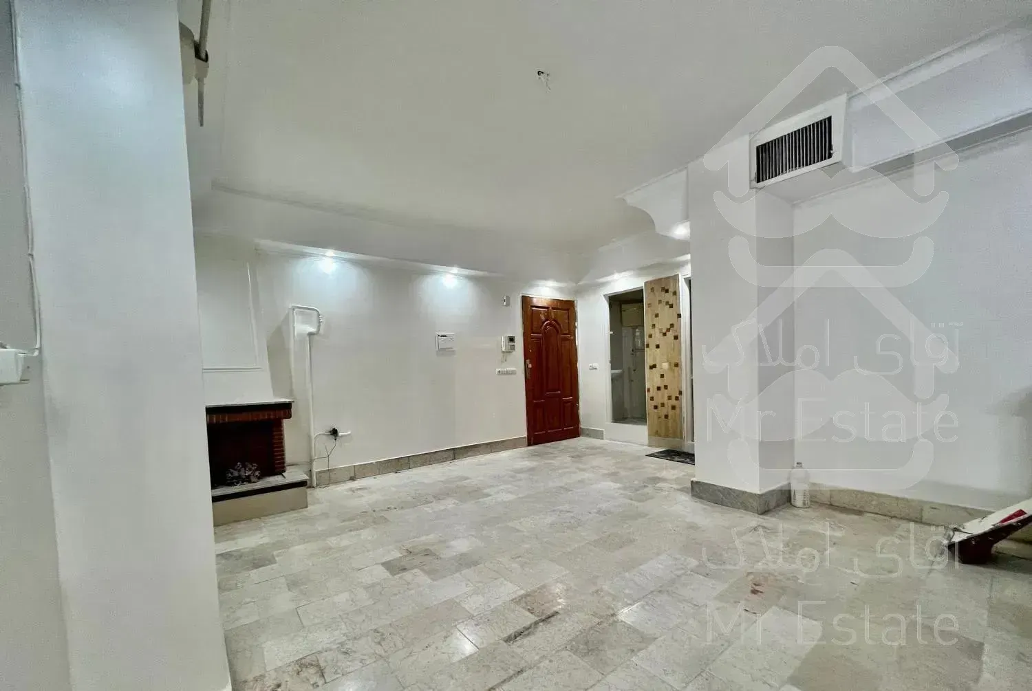 ۵۲ متر فول امکانات