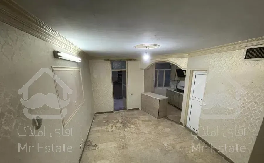 ٤٣متر/٣٠متر حیاط اختصاصی انباری/شکوفه درودیان