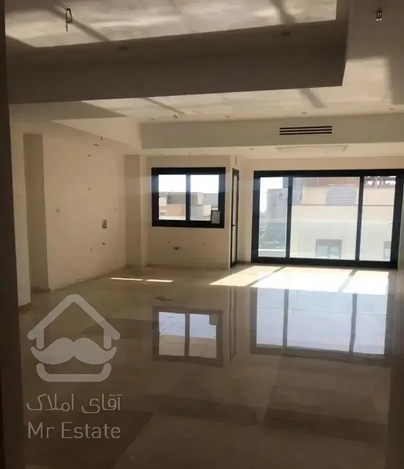فروش آپارتمان ۱۴۳ متری سه خواب تک واحد
