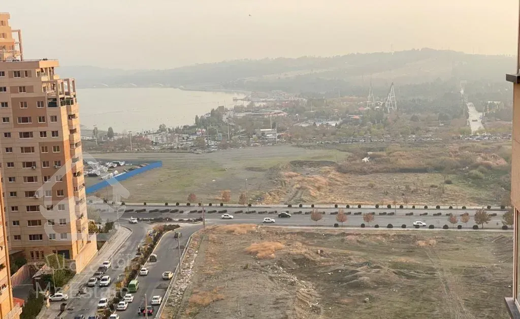 واحد ۱۱۰ متری ۲خوابه  ویو دریاچه  برج های  دریاچه