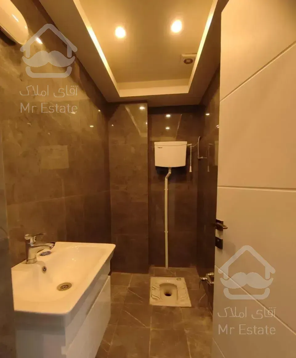 ۱۴۰ متر ۳ خوابه ۲ پارکینگ / چیتگر