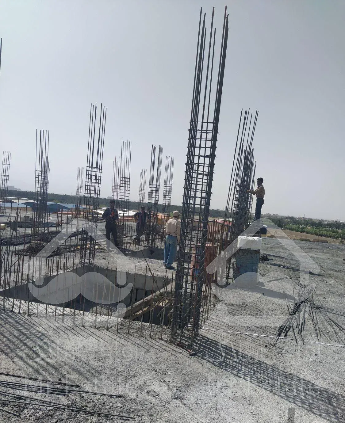 اجرای انواع  اسکلت بتنی و آرماتوربندی قالب بندی