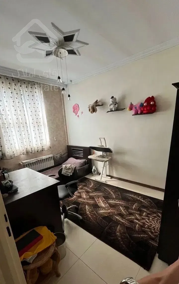 فروش آپارتمان ۱۳۰ متری سه خوابه