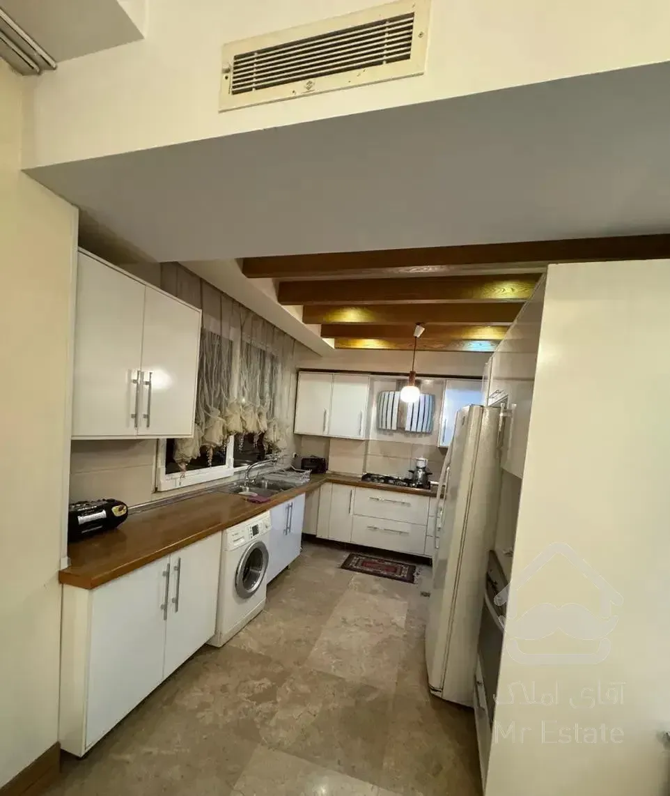 میرداماد ۱۲۵ متر /۳خوابه/ با امکانات /زیر قیمت/