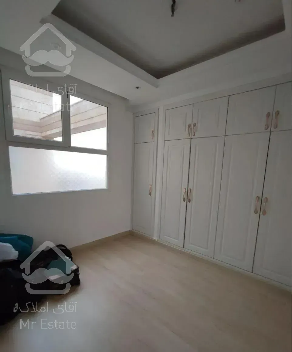 ظفر ۱۲۰ متر  ۲ خوابه ۲ پارکینگ سندی فول بازسازی