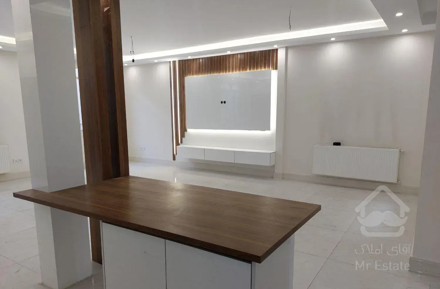 فروش آپارتمان ۱۰۷ متری ۲ خوابه طبقه ۲ در تهران‌نو