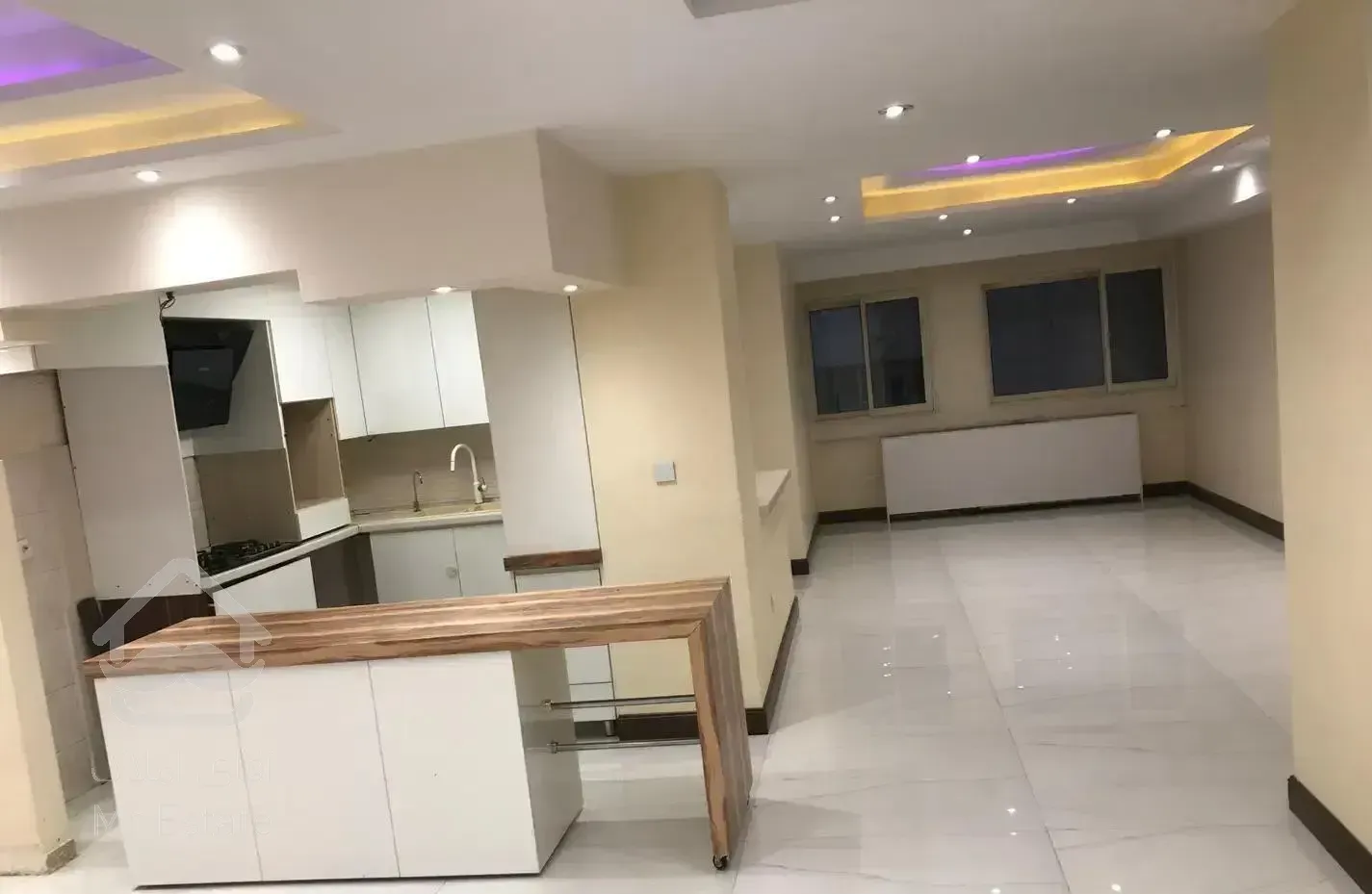 آپارتمان دو خواب اقدسیه گلزار با پارکینگ