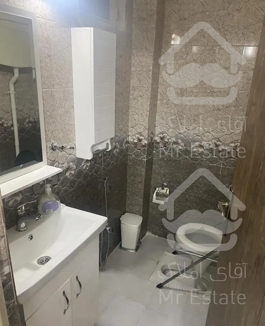 ۴۶متر دهقان محصل با پارکینگ