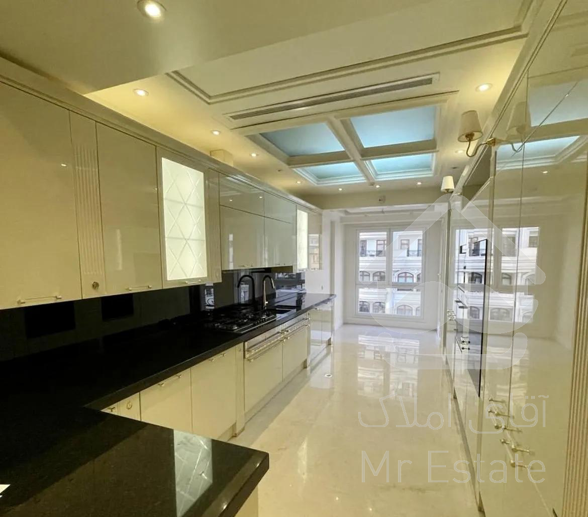 ۱۷۵ متر نیاوران سه خواب