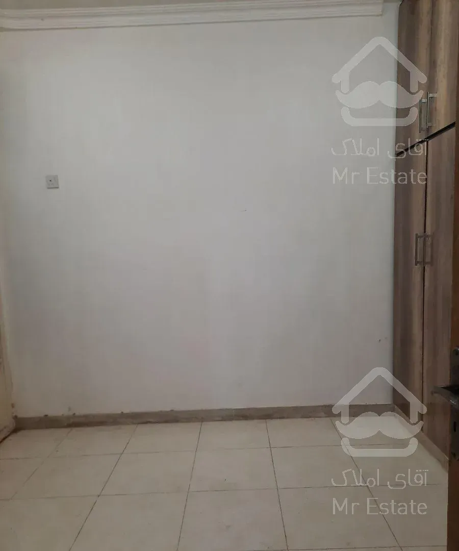 ۶۶متر و۷متر حیاط خلوت که در سند نیست که باآن ۷۳متر