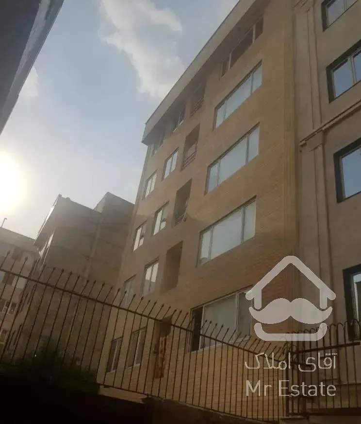 آپارتمان ۹۲ متری هلال احمر