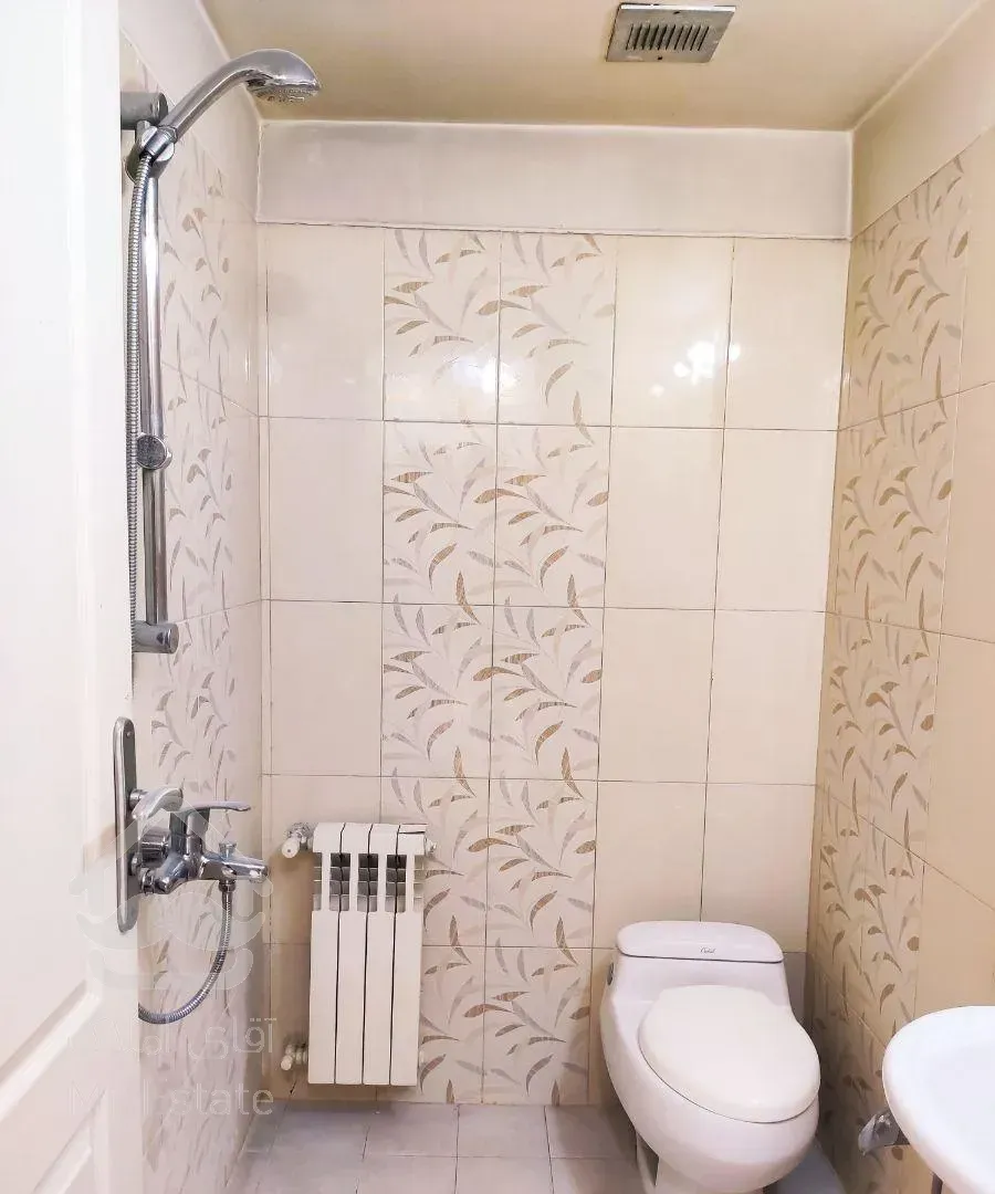 فاز۲محله ۳ طبقه ۷ جنوبی ۹۷ متری