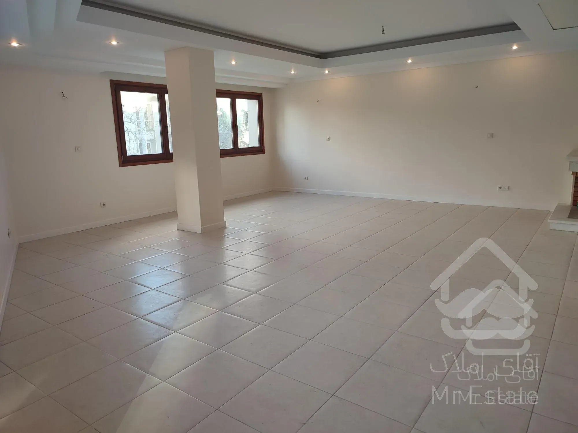 زعفرانیه/۲۳۲متر/۲پارکینگ سندی/مناسب سرمایه گذاری (راد)