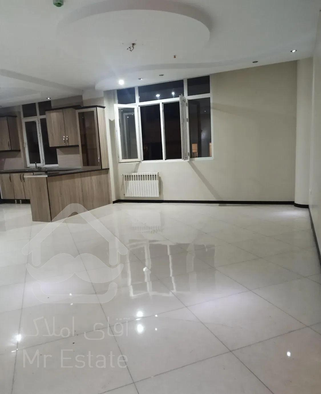 93 متر  6 ساله  ویودار / پونک / نفت سالن پرده خور